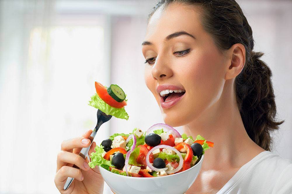 10 WAYS OF TRICKING YOURSELF INTO EATING LESS -WEIGHT LOSS
