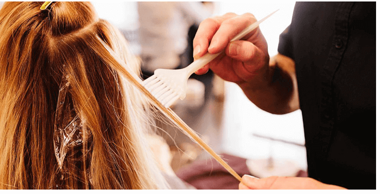 A Step-by-Step Guide to DIY Hair Bleaching with Hydrogen Peroxide