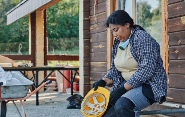 6 Ways to Stay Fit and Safe When You Have a Physically Active Job