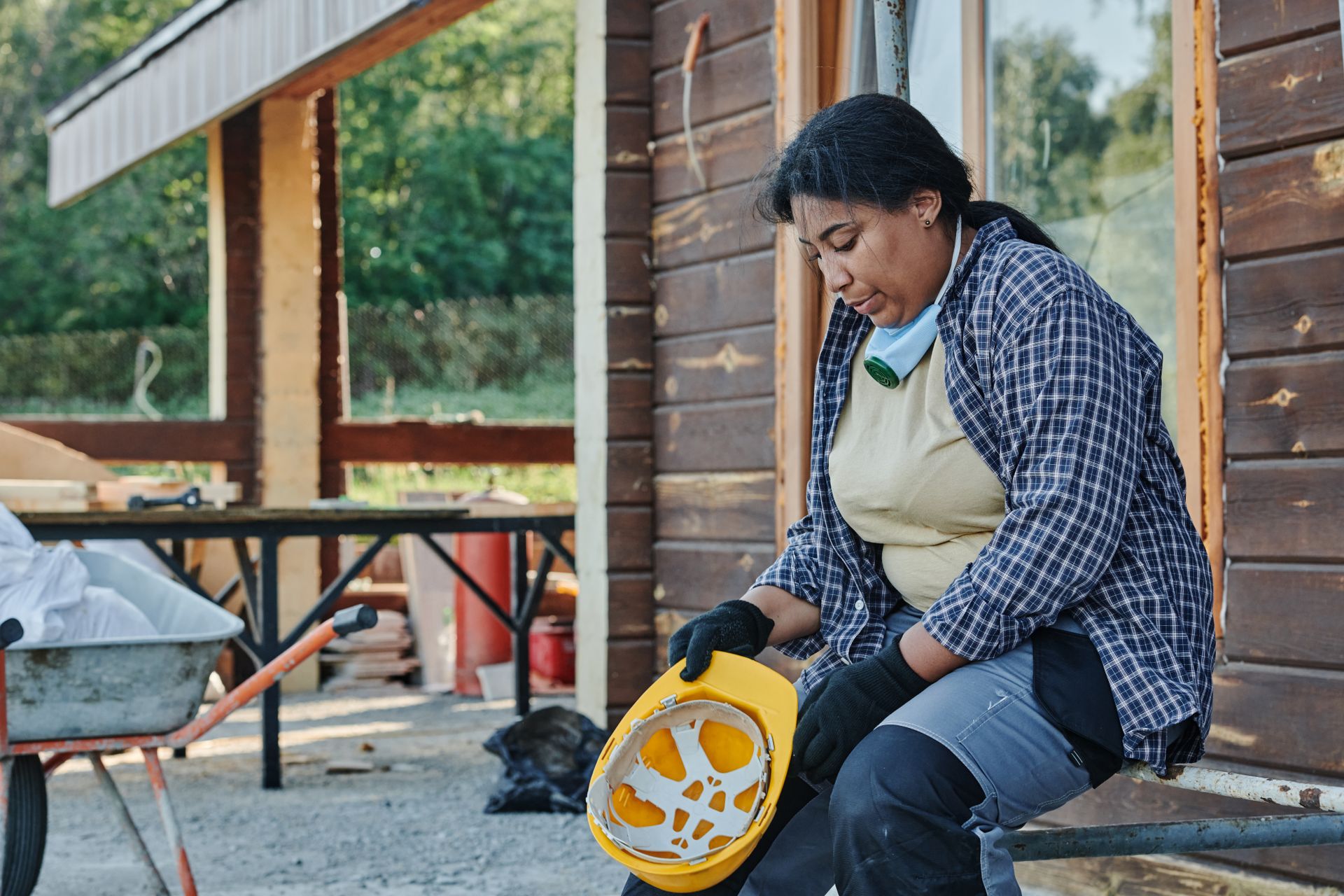 Ways to stay fit and safe while working a physically active job